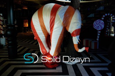 SİRCUS CLUP FİL HEYKELİ